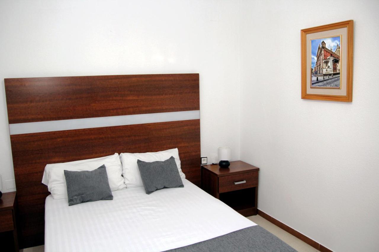 Hotel Jm Jardin De La Reina Guillena Kültér fotó