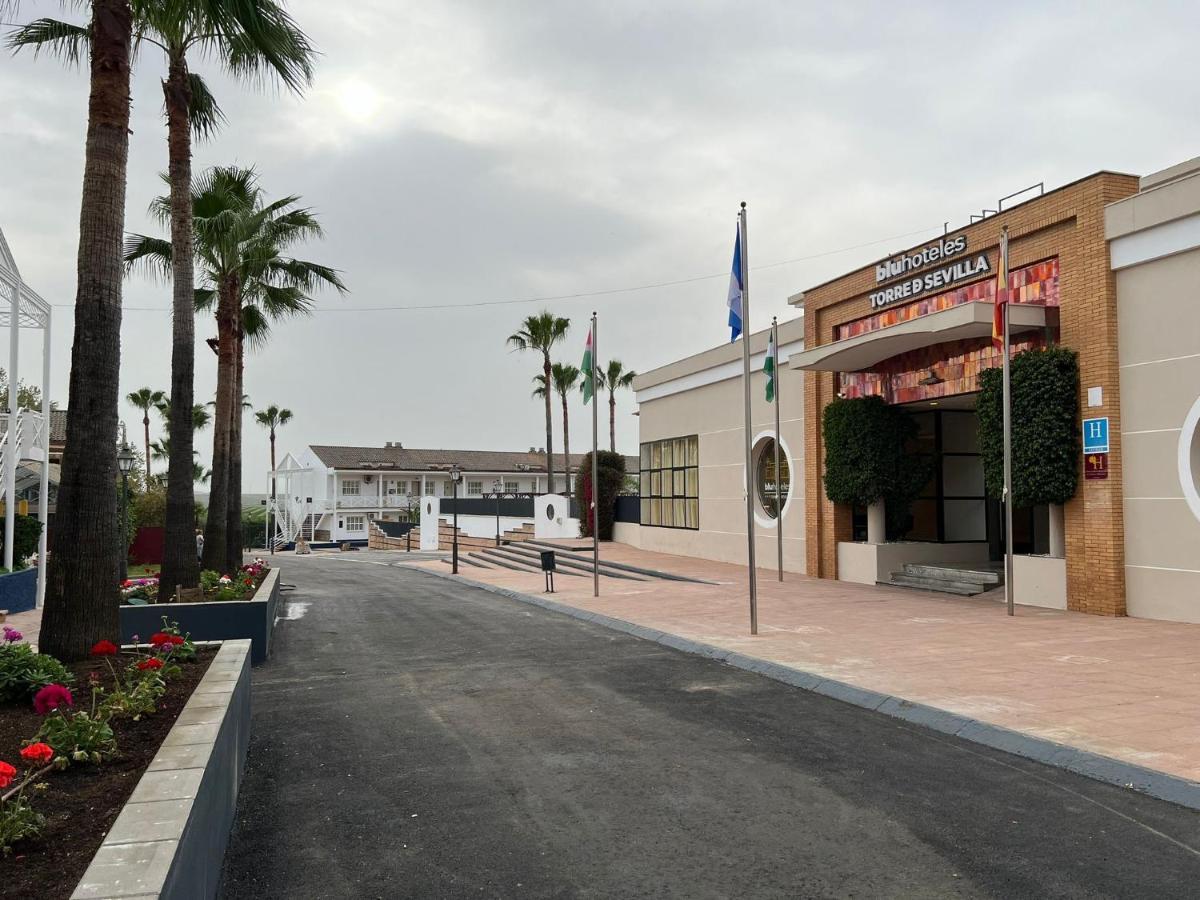 Hotel Jm Jardin De La Reina Guillena Kültér fotó