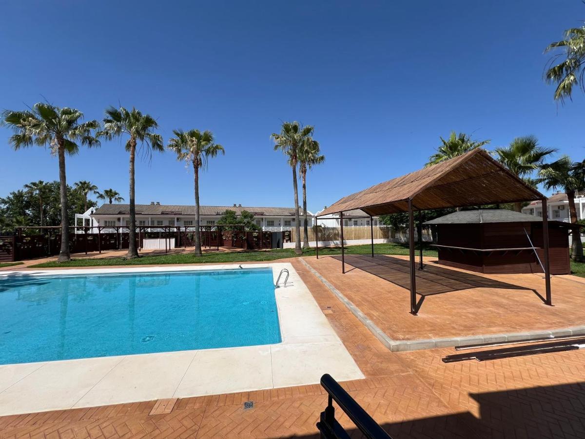 Hotel Jm Jardin De La Reina Guillena Kültér fotó
