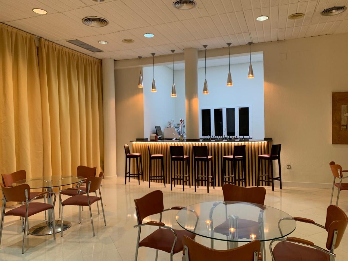 Hotel Jm Jardin De La Reina Guillena Kültér fotó